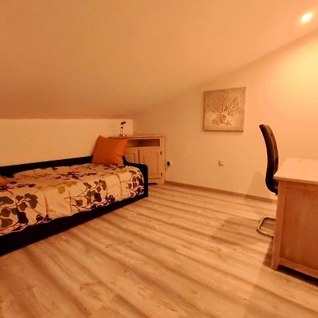 Appartement Centre L'Isle Sur La Sorgue Екстериор снимка